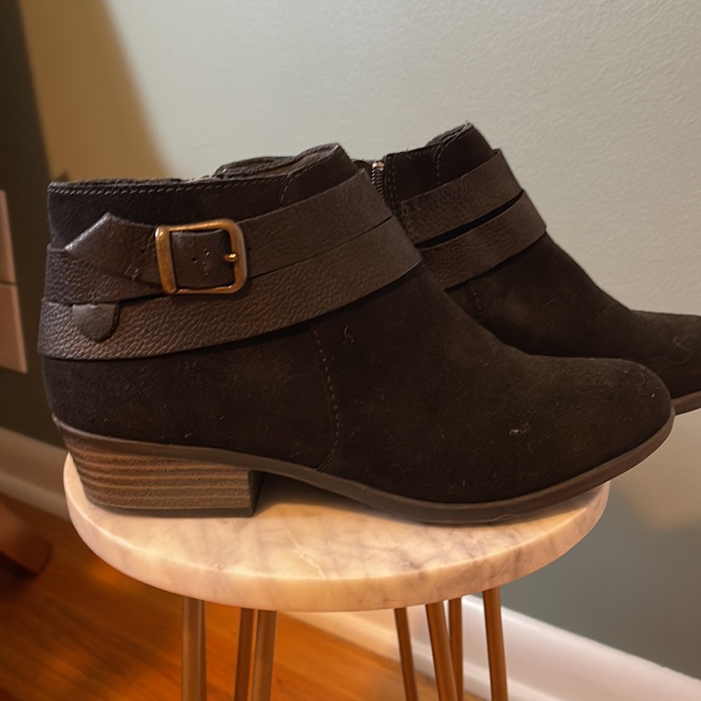 EUC Clark’s Bootie - size 7.5